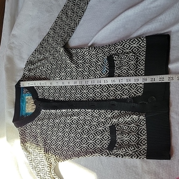 BILLABONG Black Cream Cardigan Sweater Small EUC - Picture 5 of 8